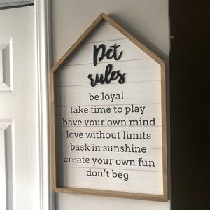BRAND NEW 24x15.5” Rustic Wall Decor for Pet Lovers